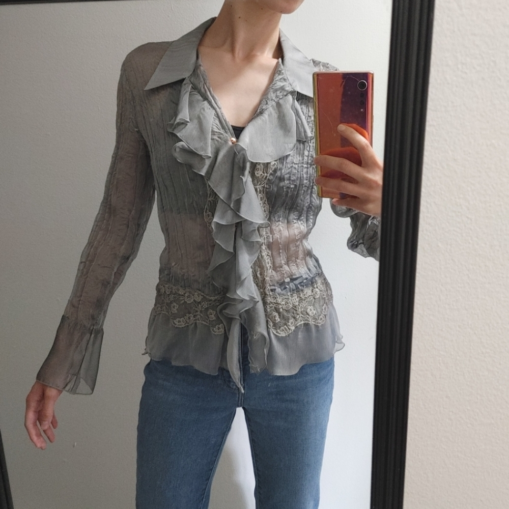 GRÈGE Age of Piracy Silver Lace Blouse